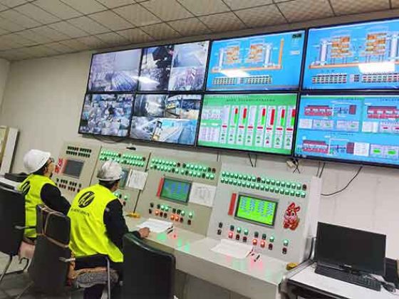 heycarbon-master-control-room-